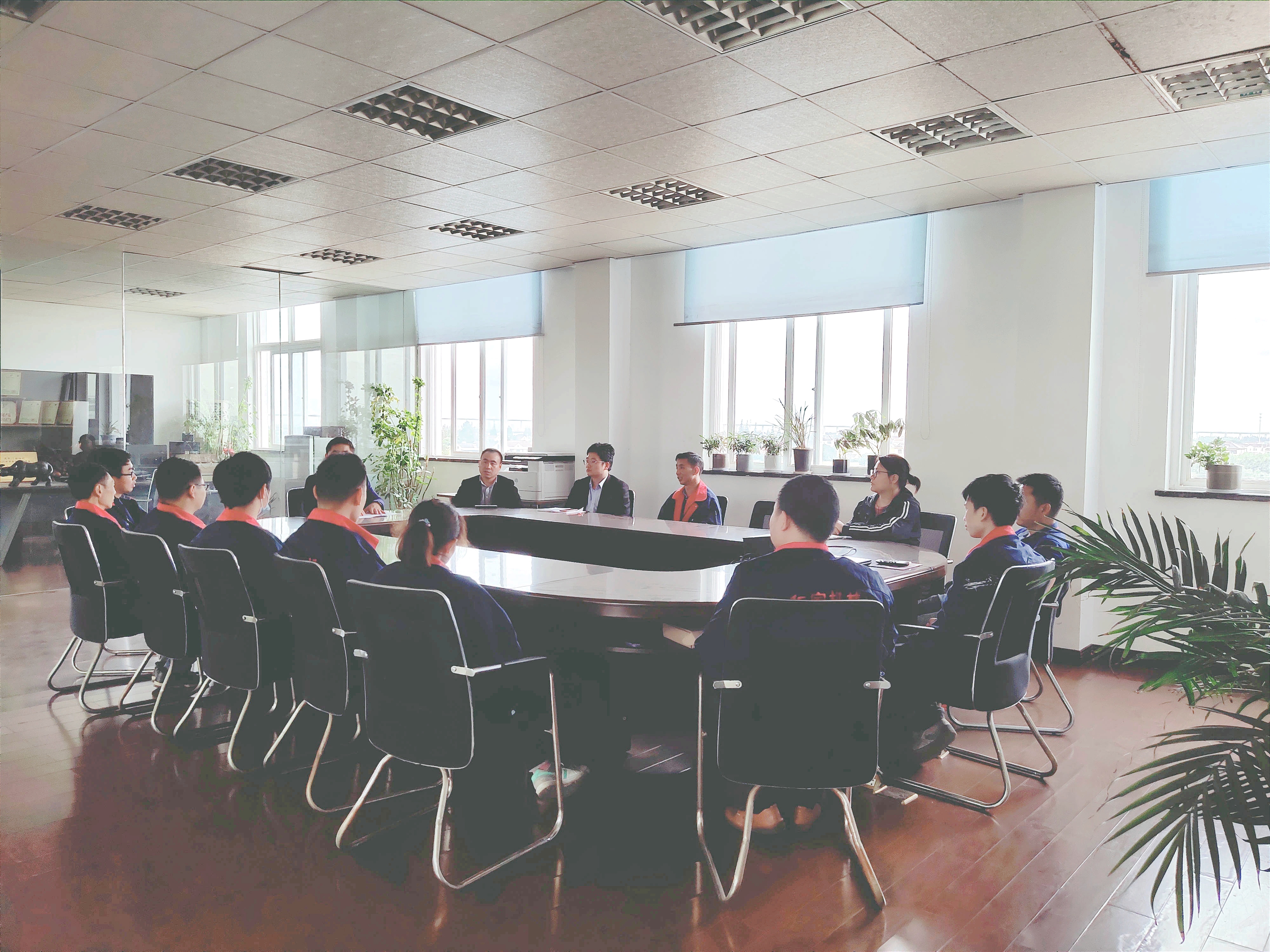 桶装水灌装机厂家——安全生产,协力同心 桶装水灌装机厂家——安全生产,协力同心